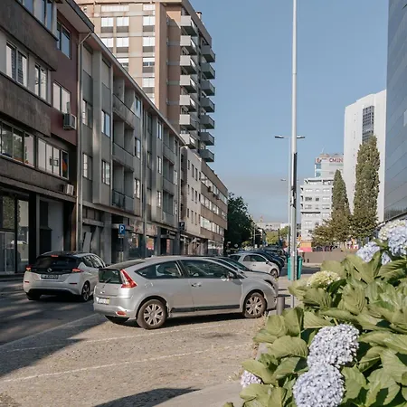 Palacio De Cristal, By Mycelia