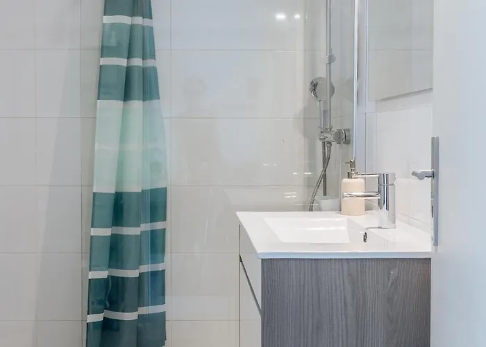 Apartment Palacio De Cristal, By Mycelia