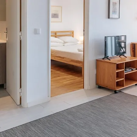 Palacio De Cristal, By Mycelia *